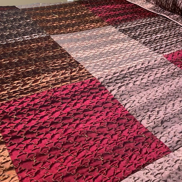 King Burgundy & Bronze Quilt Bedding Set - Picture 2 of 8